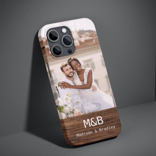 Funda De Case-Mate Para iPhone Monograma Foto Pareja Madera Nombre Personalizado (Subido por el creador)