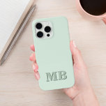 Funda Para iPhone 12 Pro Monograma inicial verde sage moderno minimalista<br><div class="desc">Estuche de Monograma Inicial Minimalista Verde Sage Modern. Crea tu propio estuche para iPhone personalizado con el nombre inicial del personalizado.</div>