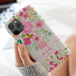 Funda Para iPhone 11 Pro Max Monograma moderno de color de agua floral de color<br><div class="desc">Monograma moderno de color de agua floral de color verde ondulado</div>