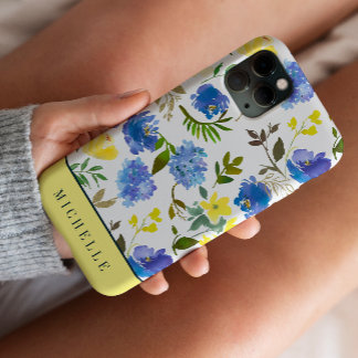 Funda Para iPhone 13 Pro Monograma Primavera Feminine de flores amarillas y