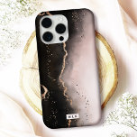 Funda Para iPhone 15 Pro Max Moody Dusty Ombre Rosa Gradiente Moderno Monograma<br><div class="desc">Proteja su teléfono con estilo con este elegante estuche para iPhone "Ethereal Mist" que presenta un diseño cautivador y acentos falsos metálicos. Perfecto para los amantes del lujo y el arte moderno, este funda está disponible para muchos modelos de iPhone y Samsung, ofreciendo opciones de funda Barely There y Tough...</div>