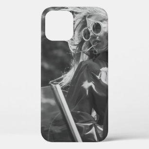 Funda Para iPhone 12 Mujer bonito en auto convertible