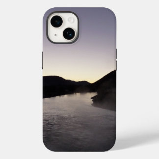 Funda Para iPhone 14 De Case-Mate Niebla matutina en el río Jackson en Grand Teton