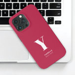 Funda Para iPhone 13 Pro Nombre de monograma magenta de moda<br><div class="desc">Monograma moderno Magenta Nombre iPhone 13 Pro Funda</div>