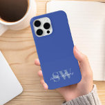 Funda Para iPhone 13 Nombre de monograma personalizado azul moderno<br><div class="desc">Estuche para iPhone con nombre de monograma personalizado moderno</div>