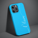 Funda Para iPhone 14 De Case-Mate Nombre del guión de caligrafía elegante azul blanc<br><div class="desc">Blue White Elegant Caligraphy Script Personalizado Nombre personalizado iPhone 14 Smart Phone Cases presenta un diseño moderno,  sencillo y elegante con su nombre personalizado en una tipografía de caligrafía escrita a mano elegante con un fondo azul. Diseñado por ©Evco Studio www.zazzle.com/store/evcostudio</div>