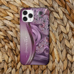 Funda Para iPhone 14 Pro De Case-Mate Nombre moderno fractal púrpura manuscrito<br><div class="desc">Este diseño también está disponible en otros modelos de teléfono. Elija Tipo de dispositivo para ver otros fundas de iPhone, Samsung Galaxy o Google. Algunos estilos se pueden cambiar seleccionando Estilo si se trata de una opción. Este diseño puede ser personalizado en el área proporcionada cambiando la foto y/o el...</div>