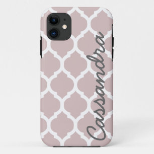 Funda Para iPhone 11 Nombre personalizado en el barril marroquí de Lila