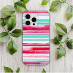Funda Para iPhone 15 Pro Max Nombre personalizado moderno de Cyan Magenta de la<br><div class="desc">Los Fundas Pro Max de diseño moderno de banda de color azul cián magnético nombre personalizado iPhone 15 presentan su nombre personalizado, monograma o iniciales en una tipografía de escritura simple en un fondo moderno de banda de color cian y mageneta. Un regalo perfecto para su cumpleaños, madre para el...</div>