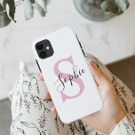 Funda Para iPhone 11 Nombre personalizado moderno Monograma rosa<br><div class="desc">Nombre personalizado moderno Monograma rosa</div>