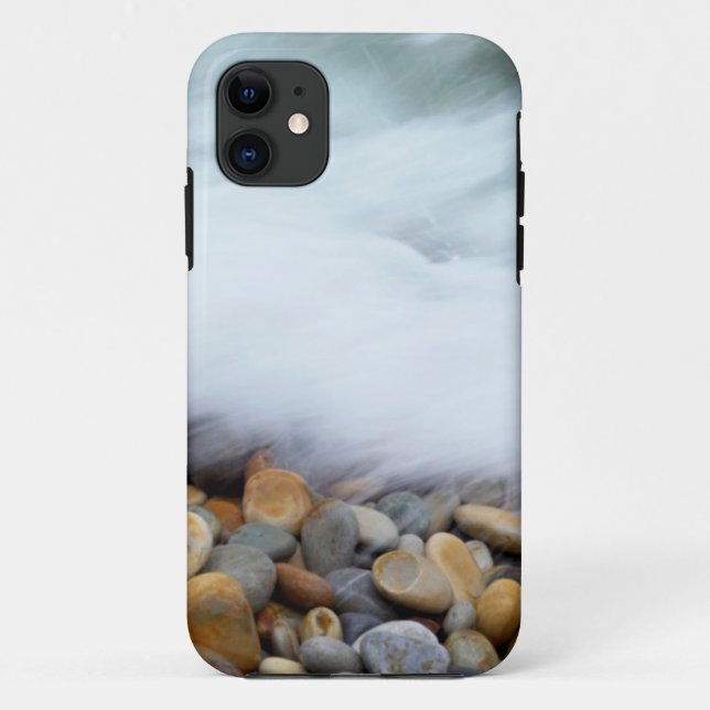 Funda De Case-Mate Para iPhone Olas rompiendo sobre guijarros, Tsitsikamma (Reverso)