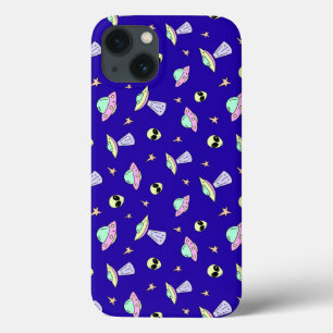 Funda Para iPhone 13 OVNIs, rostros alienígenas y estrellas de fondo az