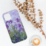 Funda Para iPhone 12 Paisaje floral Morado Irises Claude Monet<br><div class="desc">Un funda de iPhone 12 con la pintura del artista francés Claude Monet (1840-1926),  Purple Irises (1917). Flores moradas que se balancean con un fondo lila amotinado.</div>