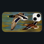 title_seo2 Patos Mallard Volando Sobre El Estanque<br><div class="desc">Patos machos y hembras de mallard huyendo sobre un estanque dorado,  riego para reflejar los colores del fondo follaje otoñal brillando a la luz del sol. Obra de arte realista creada a partir de una pintura al óleo original de la artista de vida silvestre Crista S. Forest.</div>