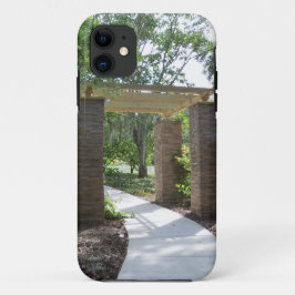 Funda Para iPhone 11 pérgola en un camino