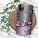 Funda Para iPhone 11 Pro Max Personalizado Ornate Antique Faux Silver Swirls Pa<br><div class="desc">Patrón de giro de plata fino y brillante contemporáneo, y cuerdas de cuentas de vidrio falsas a través de una cinta satinada o de apariencia seda. Con espacio para personalizar o personalizar con un monograma de su elección. Hermosa, moderna y fresca cubierta para la moda y amante del arte, amante...</div>