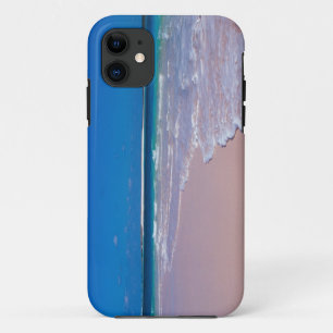 Funda Para iPhone 11 Playa de arena rosa en Conch Bay, Isla del Gato,