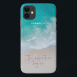 Funda Para iPhone 11 playa de arena tropical océano la aventura empieza<br><div class="desc">La playa de arena tropical océano personalizado la aventura comienza diseño.</div>