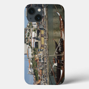 Funda Para iPhone 13 Portugal, Oporto, Barco Con Barriles De Vino