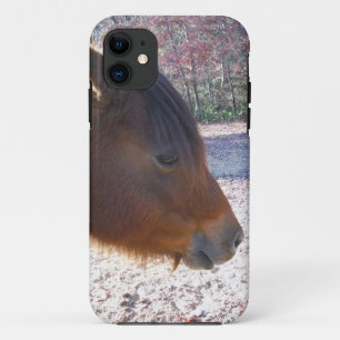 Funda Para iPhone 11 Primer plano de caballo marrón, pequeño pony marró