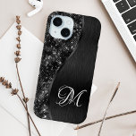 Funda Para iPhone 15 Purpurina negro Glam Bling Personalizado Metálico<br><div class="desc">Personalice fácilmente este estuche de teléfono con patrones de purpurina de secuencia de imitación metalizado y glamorosa cepillado negro con su propio monograma personalizado.</div>