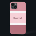 Funda Para iPhone 13 Rayas Blancas Y Rosa Personalizadas Modernas<br><div class="desc">Estuche de teléfono celular elegante y agradable con un patrón de rayas rosas y blancas. Numerosos tonos rosas y grandes rayas blancas. Personalizado con su nombre impreso en un texto rosa.</div>
