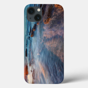 Funda Para iPhone 13 Rayos de sol iluminan el Océano Pacífico