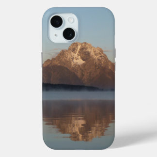 Funda Para iPhone 15 Reflejo de la presa del lago Jackson en el parque 