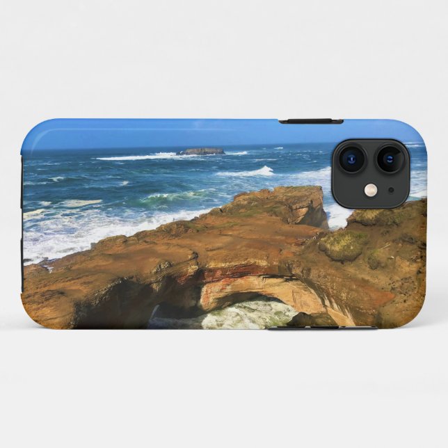 Funda De Case-Mate Para iPhone Roca Otter en el Parque Estatal Devil's Punchbowl, (Reverso (horizontal))