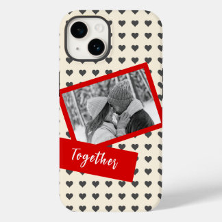Funda Para iPhone 14 De Case-Mate Romance de pareja de regalos de color beige y rojo