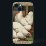 Funda Para iPhone 13 Roosters & Hen afuera de la Casa Hen con la fronte<br><div class="desc">Impresión de arte rústico con un vigoroso gallo y una gallina en una gallina. El borde de la curva darc es un patrón que consiste en elementos de espiral. Esta impresión sería una gran adición a la decoración rural de una casa de campo.</div>