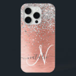 Funda Para iPhone 15 Pro Rosa Gold Bonito Girly Silver Purpurina Sparkly<br><div class="desc">Personaliza fácilmente este diseño de estuche de teléfono de moda de moda con un purpurina brillante de bonito plateado sobre un fondo metálico rosa de color dorado.</div>