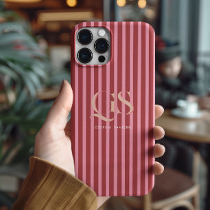 Funda Para iPhone 15 Pro Max Rosa y Rojo   Monograma de Rayas Chic 
