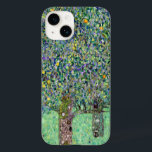 Funda Para iPhone 14 De Case-Mate Rosebushes Bajo Los Árboles, Gustav Klimt<br><div class="desc">Gustav Klimt (14 de julio de 1862 - 6 de febrero de 1918) era un pintor simbolista austríaco y uno de los miembros más destacados del movimiento secesión de Viena. Klimt es conocido por sus pinturas, murales, bocetos y otros objetos artísticos. Además de sus obras figurativas, que incluyen alegorías y...</div>