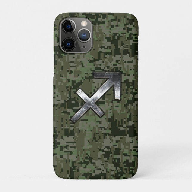 Funda De Case-Mate Para iPhone Rótulo Sagittarius Zodiac en Olive Woodland Camo (Reverso)
