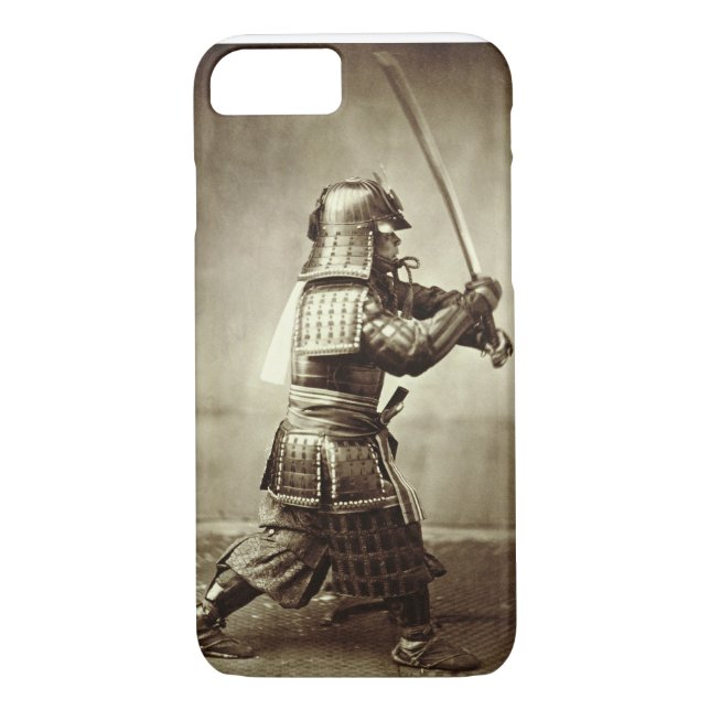 Funda De Case-Mate Para iPhone Samurai con la espada aumentada, c.1860 (albumen) (Reverso)