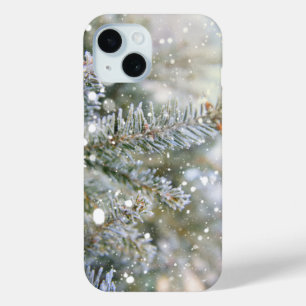 Funda Para iPhone 15 Snowy Pine Branches vacaciones de invierno