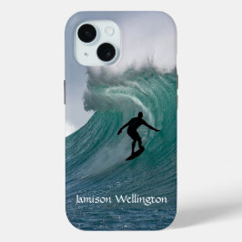 Funda Para iPhone 15 Surfer silhouette Catching a huge wave Personalize