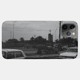 Funda Para iPhone 11 Pro Max Taxis antiguos de la calle de Bagdad en Irak