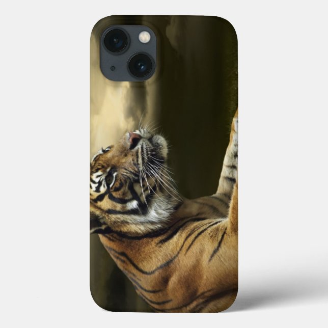 Funda De Case-Mate Para iPhone Tiger looking and sitting under dramatic sky (Reverso)