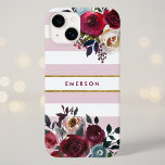 Funda Para iPhone 14 De Case-Mate Tiras florales de boho rosa y turbio Monograma<br><div class="desc">Casos de teléfono monogramados por personalizado personalizados con su nombre u otro texto. Este moderno diseño de boho presenta un borde floral de acuarela con colores rústicos de otoño sobre un polvoriento fondo de rayas rosas y blancas con un falso acento de Relieve metalizado dorado. Utilice las herramientas de diseño...</div>