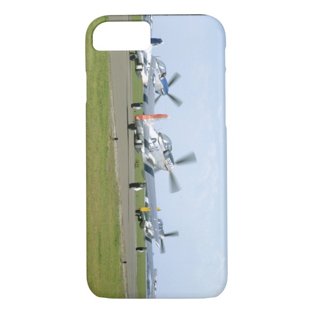 Funda De Case-Mate Para iPhone Tres mustangos P51 que toman los aviones de (Reverso)