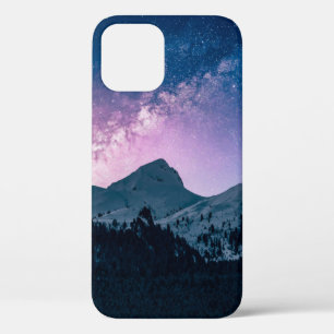 Funda Para iPhone 12 Una montaña con un hermoso paisaje, noche, nieve