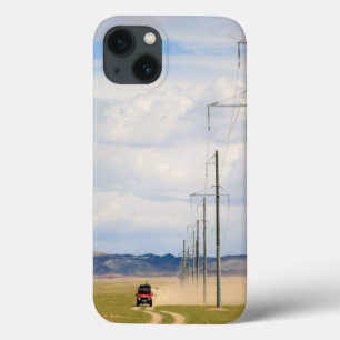 Funda Para iPhone 13 Vehículos 4X4 En Dirt Road, Desierto De Gobi
