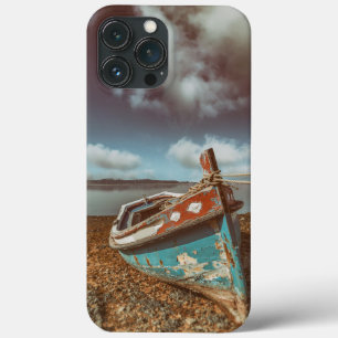 Funda Para iPhone 13 Pro Max Viejo Aiola. Barco tradicional portugués en una pl