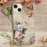 Funda Para iPhone 14 De Case-Mate Vintage Shabby Rústico Rosas y monograma<br><div class="desc">Rústicas rosas rosadas vintage y flores silvestres azules en un oscuro fondo crudo angustiado con un campo de texto editable para su nombre o monograma.</div>