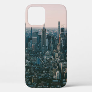 FUNDA PARA iPhone 12 VISTA AÉREA DE LOS EDIFICIOS DE LA CIUDAD DURANTE