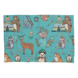 Funda De Cojín Animales tribales: patrón forestal de bosques.