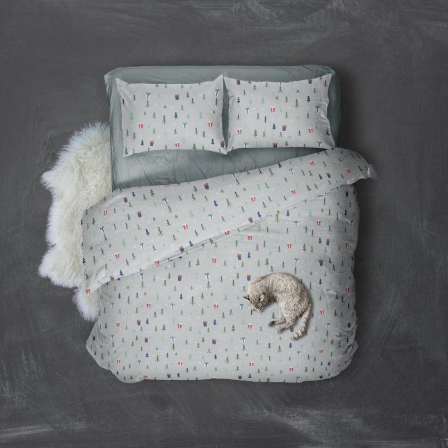 Funda De Cojín Bosque de navidades con regalos y árboles y nieve (Christmas tree forest with snowflakes and presents patterned bedding pillow case)