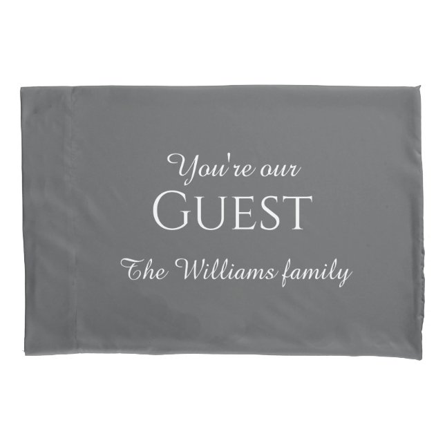 Funda De Cojín Casas de almohada monogramadas para invitados (Anverso)
